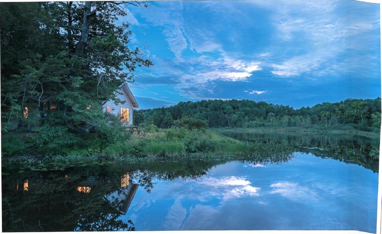 Miners' Bay Lodge Minden エクステリア 写真