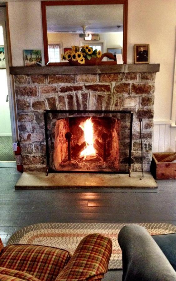 Miners' Bay Lodge Minden エクステリア 写真